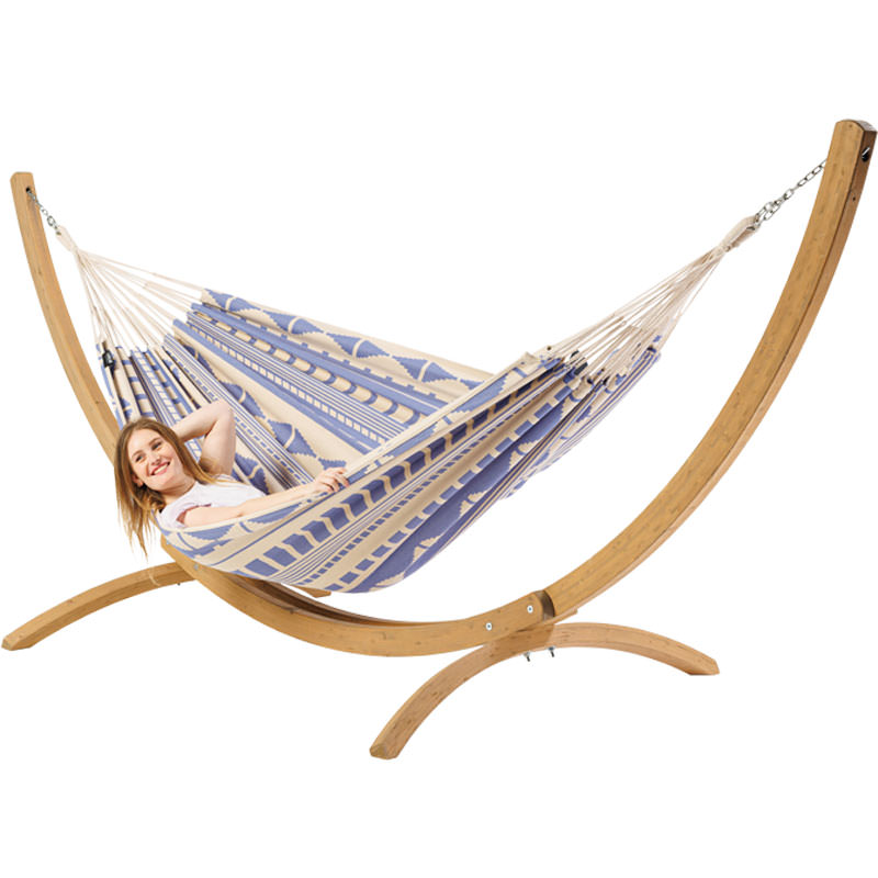 hangmat_ibiza_beach_club_350_met_houten_standaard
